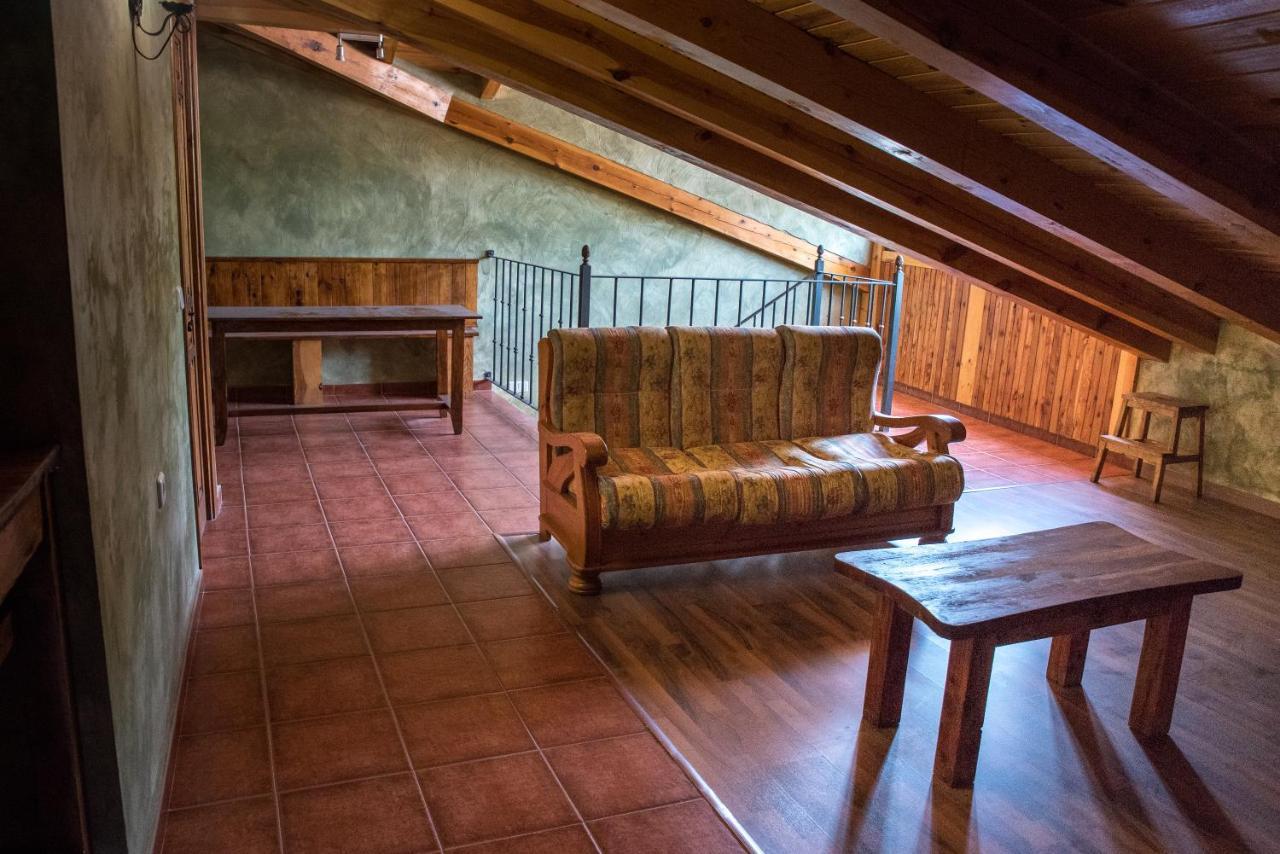 Poveda de la Sierra Hospedaje Rural Casa Parri מראה חיצוני תמונה